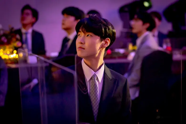 操作手速更, div