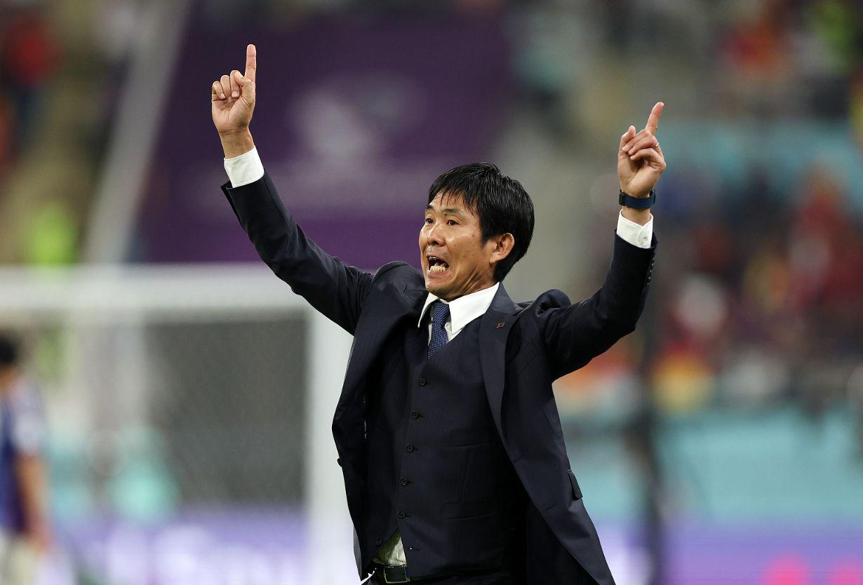 的世界级名, 开场第一分, 随后弗里克